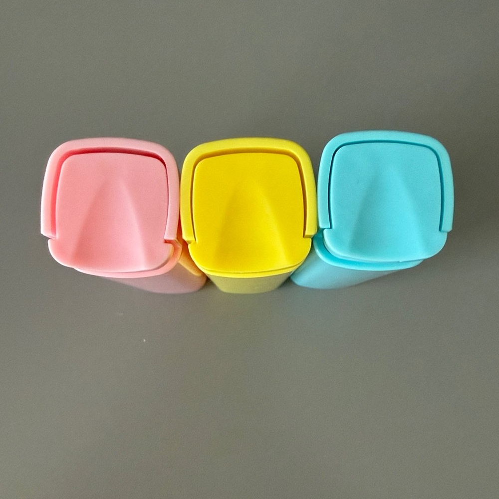 Hello Kitty‎ 3 Piece Mini Refillable Spray Bottle Pink Blue Yellow Travel Set - Picture 3 of 4